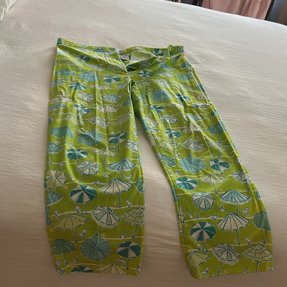 Lilly Pulitzer Lime and Teal Umbrella Print summer pants. - Picture 3 of 5